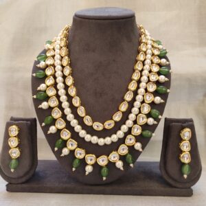 Kundan necklace-by elegentstyl.com